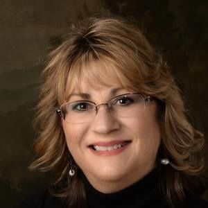 Meet your Posher, Polly